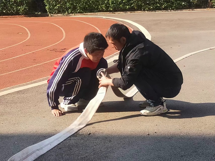 2023秋季+2024年春季学期-消防演习7.jpg