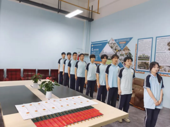 2345截图20250324103636.png